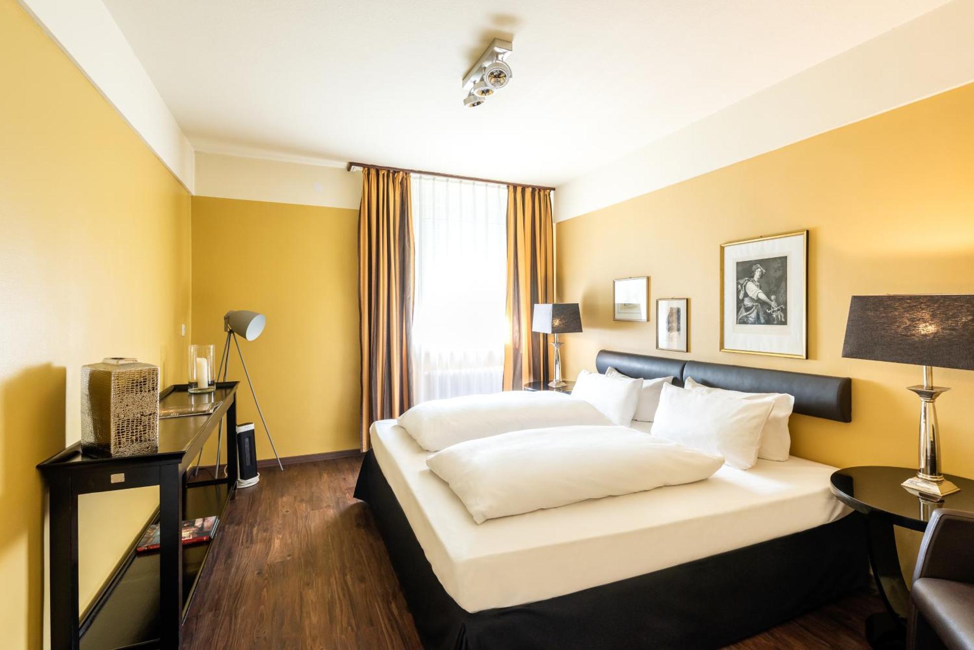 Hotel Wuerzburger Hof **** Ngoại thất bức ảnh